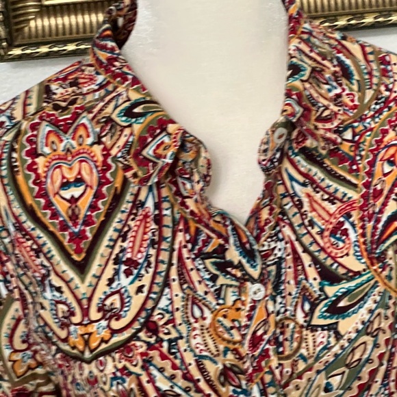 Colorful Patterned Dress. - Picture 3 of 16